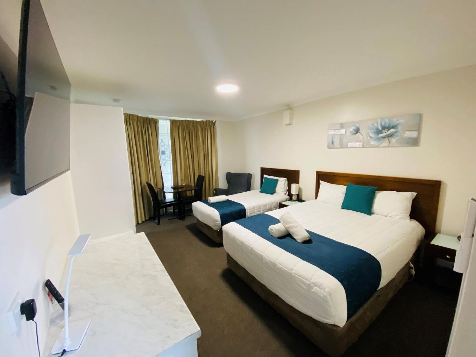 Colonial Lodge Motor Inn Ясс Экстерьер фото