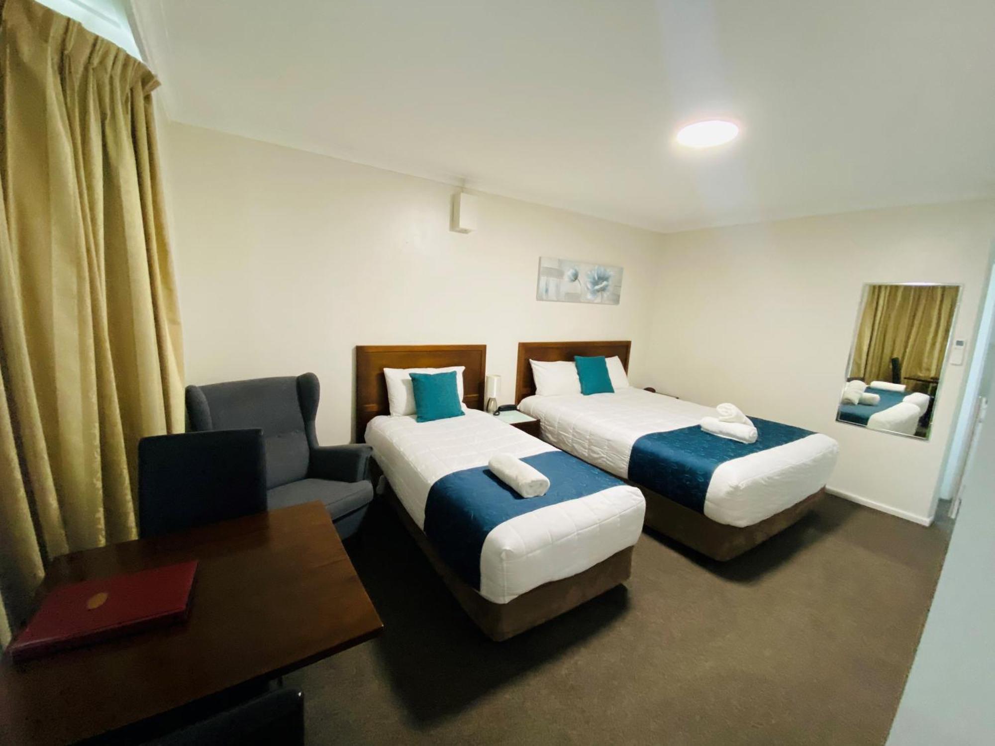 Colonial Lodge Motor Inn Ясс Экстерьер фото