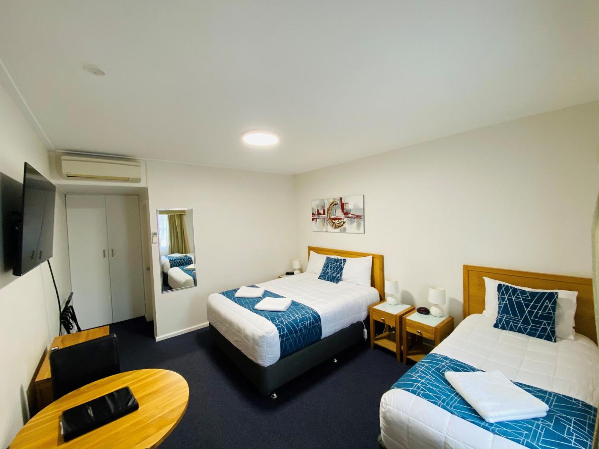 Colonial Lodge Motor Inn Ясс Экстерьер фото
