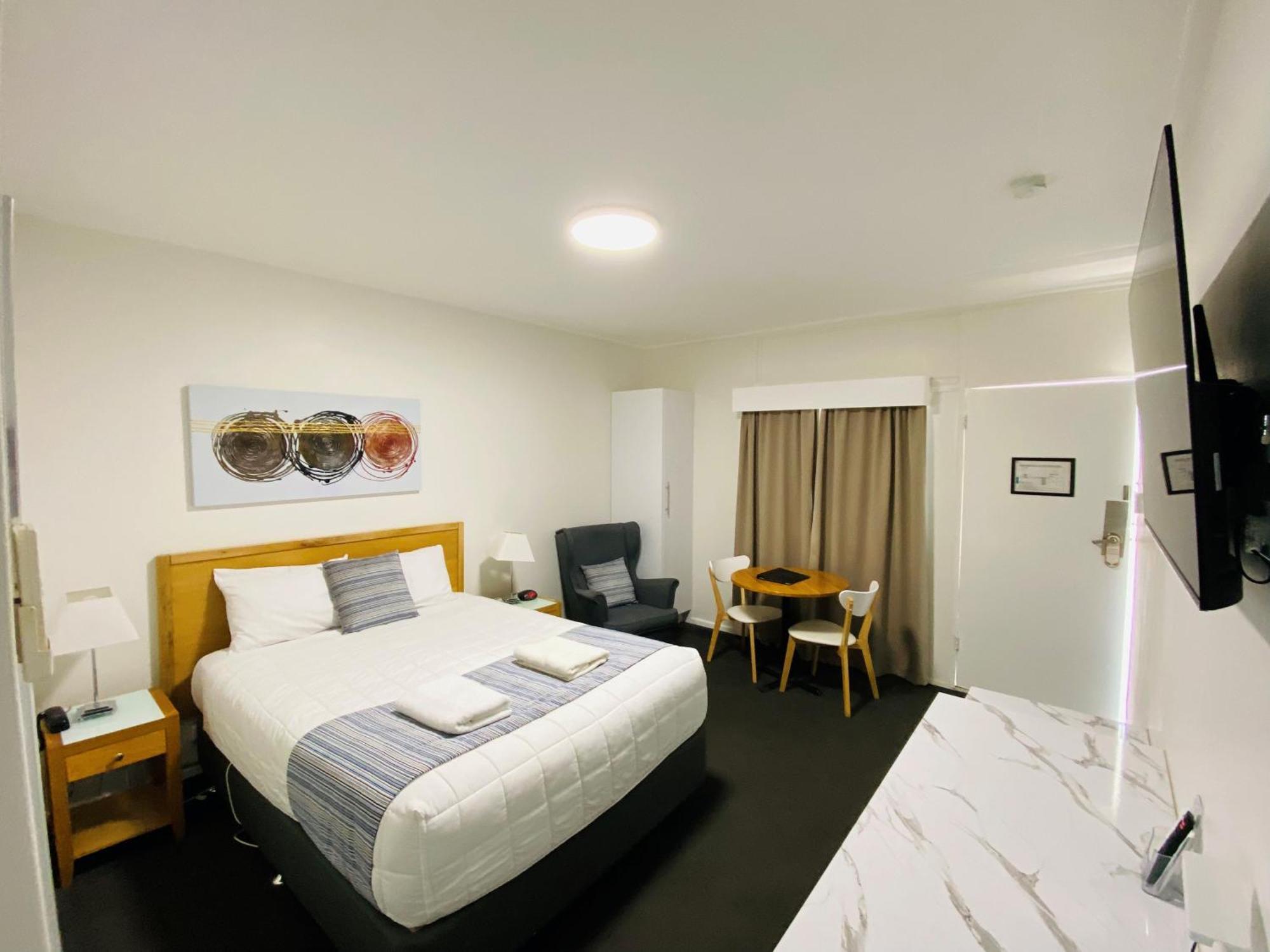 Colonial Lodge Motor Inn Ясс Экстерьер фото