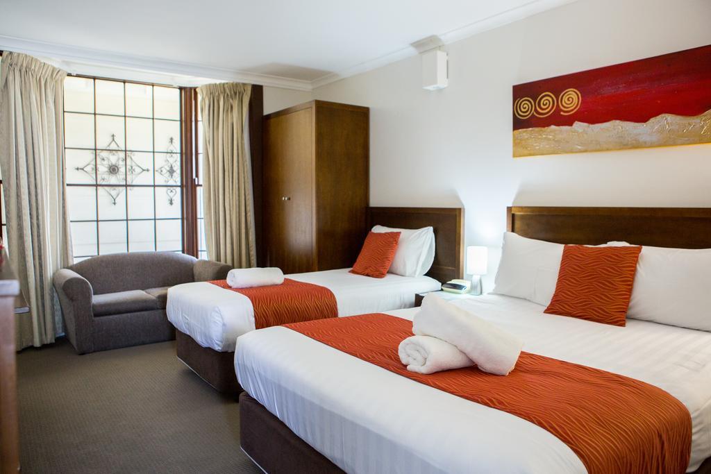 Colonial Lodge Motor Inn Ясс Экстерьер фото