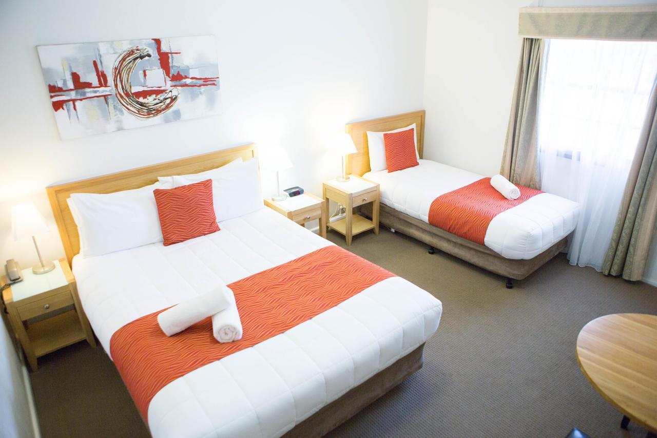 Colonial Lodge Motor Inn Ясс Экстерьер фото